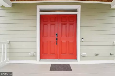 Entry Way - 1235 Engleberth Rd, Essex, MD 21221 photo 1 of 8