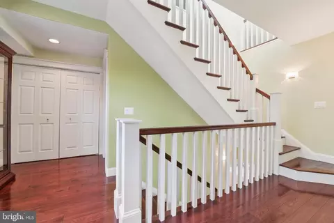 Entry Way - 1235 Engleberth Rd, Essex, MD 21221 photo 5 of 8