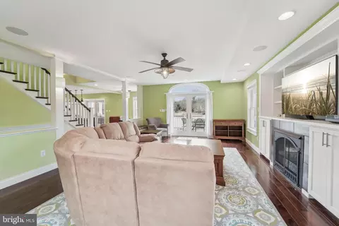 Living - 1235 Engleberth Rd, Essex, MD 21221 photo 3 of 3