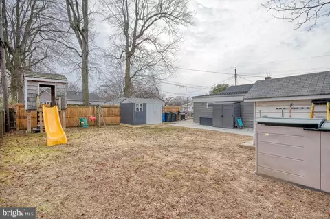 Exterior - 21 Glider Dr, Middle River, MD 21220 photo 6 of 9