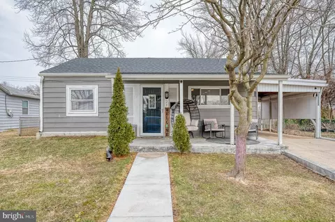 21 Glider Dr, Middle River, MD 21220