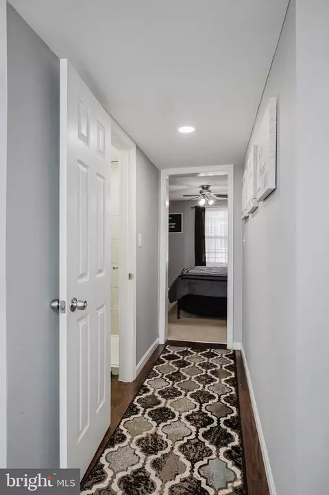 Entry Way - 21 Glider Dr, Middle River, MD 21220 photo 8 of 10