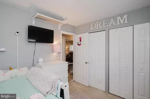 Bedroom - 21 Glider Dr, Middle River, MD 21220 photo 6 of 8