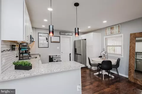 Kitchen - 21 Glider Dr, Middle River, MD 21220 photo 2 of 4