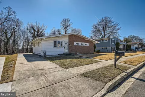 2817 Rona Rd, Baltimore, MD 21207