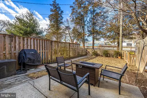 Exterior - 7032 Heathfield Rd, Baltimore, MD 21212 photo 1 of 2