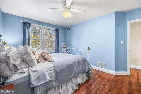 Bedroom - 7032 Heathfield Rd, Baltimore, MD 21212 photo 4 of 4