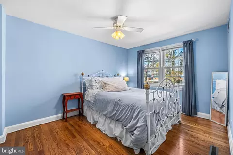Bedroom - 7032 Heathfield Rd, Baltimore, MD 21212 photo 3 of 4