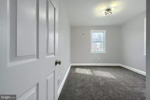 8 Elmont Ave, Baltimore, MD 21206 photo 22