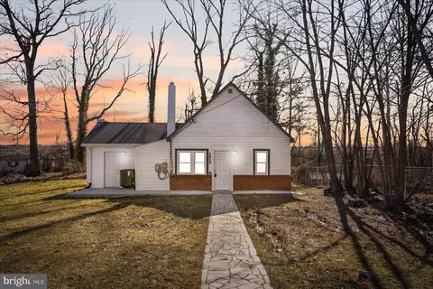2909 Delaware Ave, Halethorpe, MD 21227