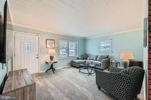 407 Brownell Rd, Middle River, MD 21220 photo 5
