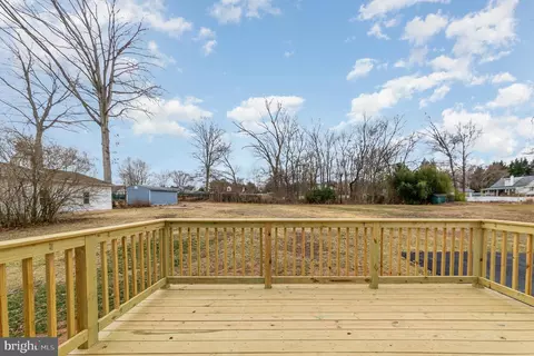 Exterior - 5803 Gambrill Rd, White Marsh, MD 21162 photo 6 of 7