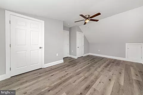 Entry Way - 5803 Gambrill Rd, White Marsh, MD 21162 photo 5 of 7