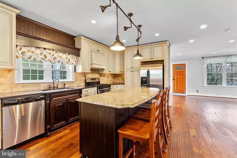 Kitchen - 1825 Sutton Ave, Halethorpe, MD 21227 photo 2 of 2