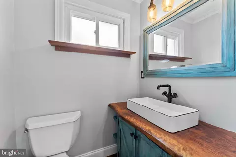 Bath - 1825 Sutton Ave, Halethorpe, MD 21227 photo 1 of 4