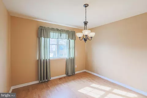 5903 Twilight Ct, Baltimore, MD 21206 photo 8