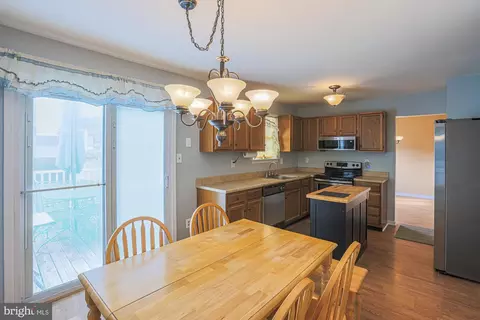 5903 Twilight Ct, Baltimore, MD 21206 photo 13