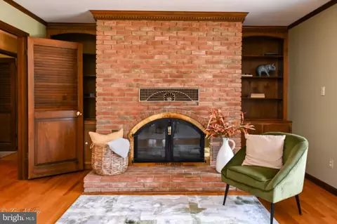 Living - 17204 Hunter Green Rd, Upperco, MD 21155 photo 1 of 3