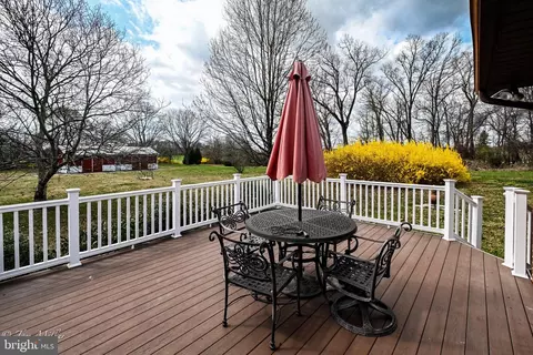 Exterior - 17204 Hunter Green Rd, Upperco, MD 21155 photo 4 of 7