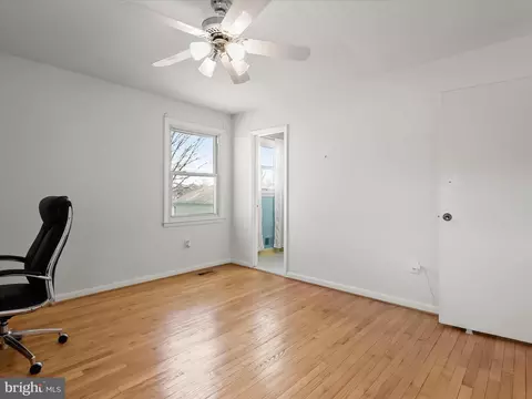 Bedroom - 1543 S Rolling Rd, Halethorpe, MD 21227 photo 2 of 6