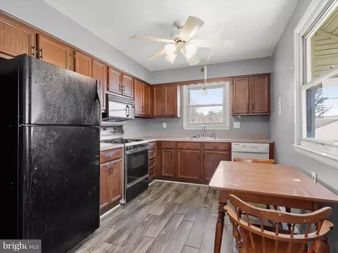 Kitchen - 1543 S Rolling Rd, Halethorpe, MD 21227 photo 1 of 3