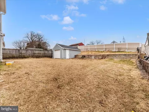 Exterior - 2812 Manoff Rd, Halethorpe, MD 21227 photo 2 of 13