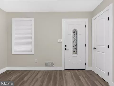 Entry Way - 2812 Manoff Rd, Halethorpe, MD 21227 photo 1 of 5