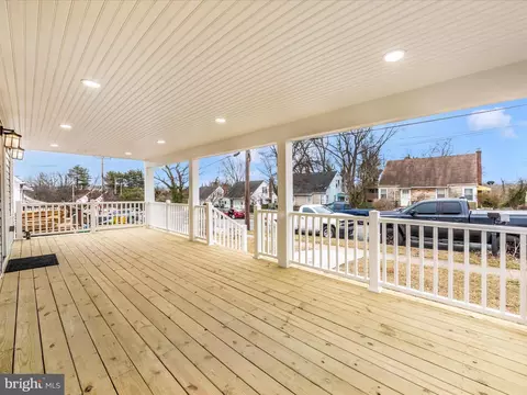 Exterior - 2812 Manoff Rd, Halethorpe, MD 21227 photo 11 of 13