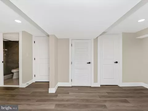 Entry Way - 2812 Manoff Rd, Halethorpe, MD 21227 photo 5 of 5