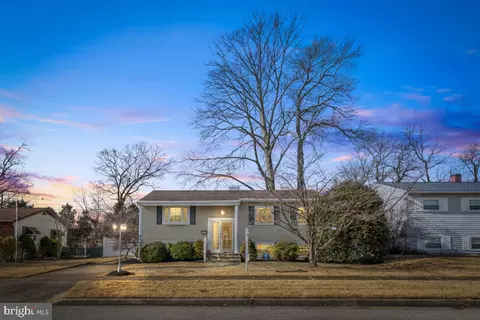 516 Nollmeyer Rd, Middle River, MD 21220