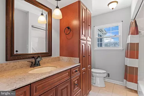 Bath - 516 Nollmeyer Rd, Middle River, MD 21220 photo 1 of 3