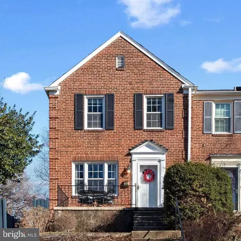 330 Dumbarton Rd, Baltimore, MD 21212