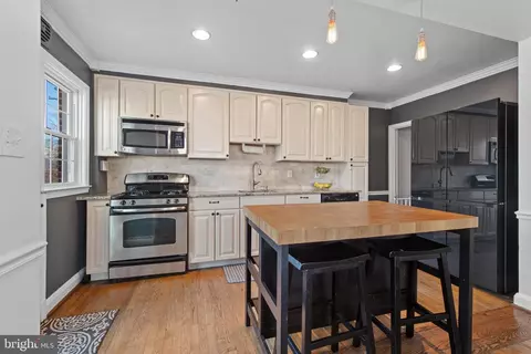 330 Dumbarton Rd, Baltimore, MD 21212 photo 7