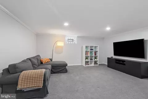 330 Dumbarton Rd, Baltimore, MD 21212 photo 11