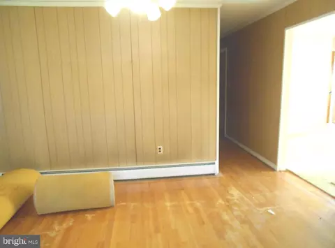 Living - 16746 Ridge Rd, Upperco, MD 21155 photo 1 of 3
