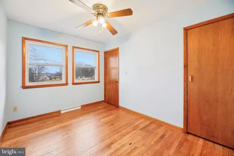 Bedroom - 5403 5th Ave, Upperco, MD 21155 photo 2 of 4