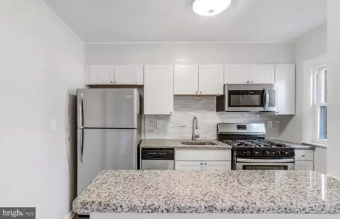 141 Hampshire Rd, Essex, MD 21221