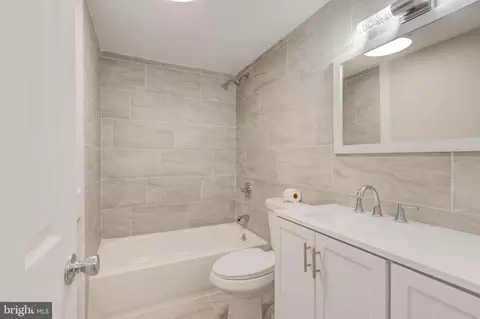 Bath - 26 Colleton Ct, Nottingham, MD 21236 photo 1 of 1