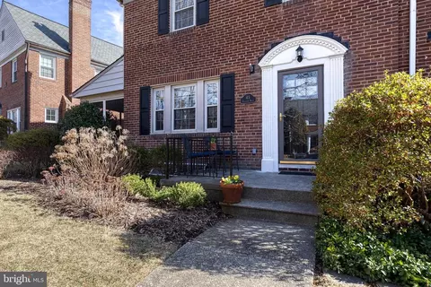 45 Dunkirk Rd, Baltimore, MD 21212 photo 3