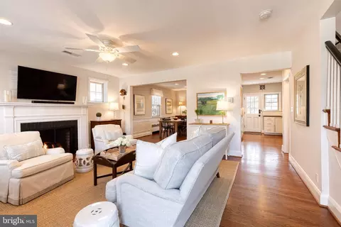 45 Dunkirk Rd, Baltimore, MD 21212 photo 4