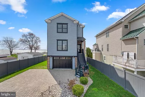 3509 Bay Dr, Middle River, MD 21220 photo 2