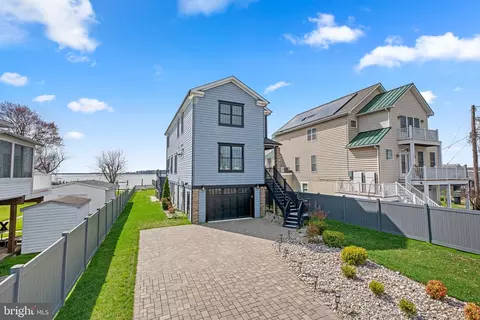 3509 Bay Dr, Middle River, MD 21220 photo 4
