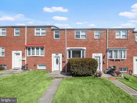 948 Regina Dr, Halethorpe, MD 21227 photo 3