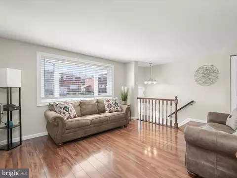 948 Regina Dr, Halethorpe, MD 21227 photo 8