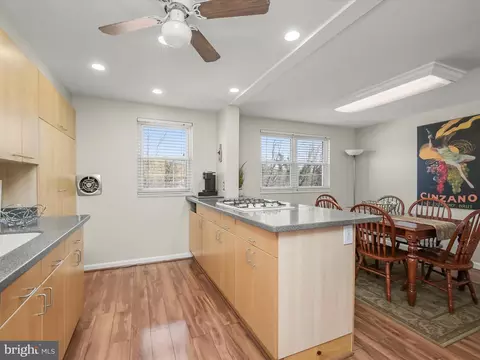 948 Regina Dr, Halethorpe, MD 21227 photo 16