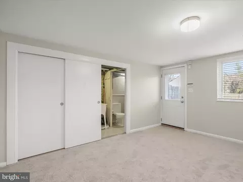 948 Regina Dr, Halethorpe, MD 21227 photo 38