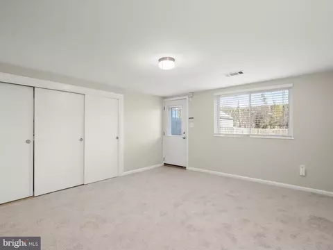 948 Regina Dr, Halethorpe, MD 21227 photo 34