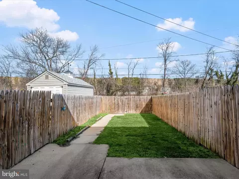 948 Regina Dr, Halethorpe, MD 21227 photo 40