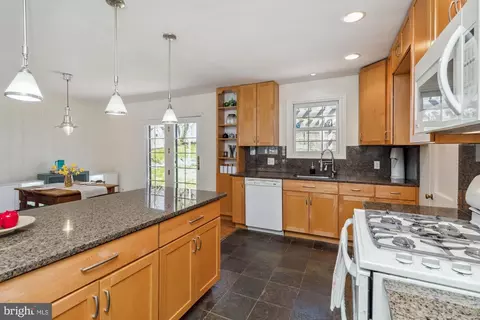 Kitchen - 1002 Saint Albans Rd, Baltimore, MD 21239 photo 4 of 4