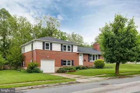 104 Hollow Brook Rd, Lutherville Timonium, MD 21093